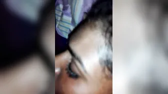 Close-up XXX video of Desi who has dick serving her pussy in MMS clip