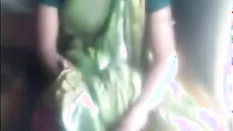 Desi makes hot XXX things with MMS video maker close-up in the dark