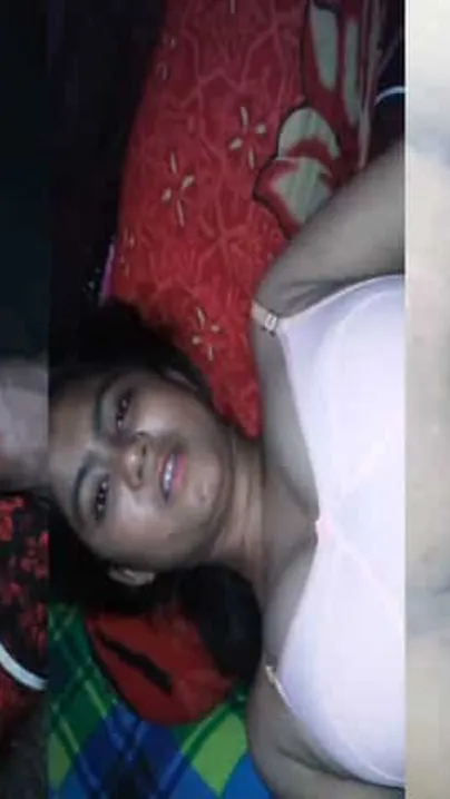 The best XXX lover for man is Desi teen with shaved twat in pink bra