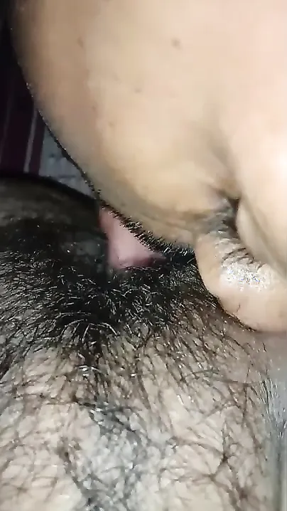 Man turns Desi girl's XXX dream about cunnilingus into MMS reality