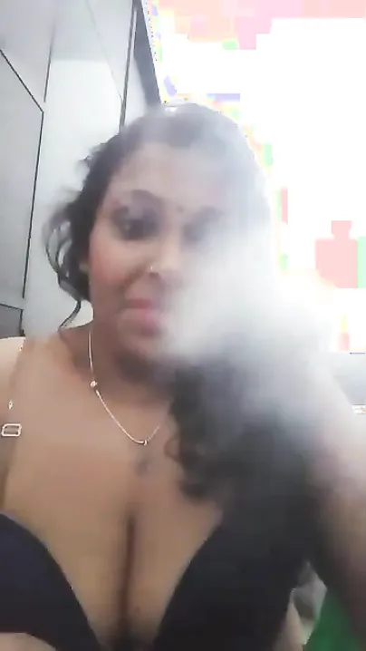 Clip of Desi whore with XXX shaped knockers exploiting bong becomes MMS