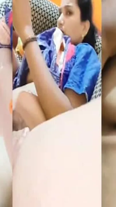 Desi charmer practices oral XXX sex with hairy pussy lover in MMS clip