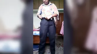 Lovely Desi college girl shows XXX assets while changing clothes