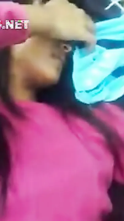 Outdoor sex porn of Desi college XXX girl with lover in the park MMS