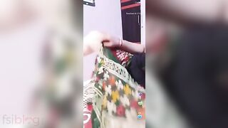 Mature Desi XXX housewife shows her big boobs on live cam