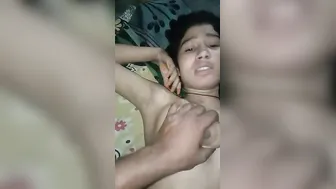 Beautiful village Desi XXX girl have first-time sex with boyfriend MMS