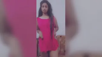 Big-assed Desi XXX girl dancing nude and showing her sweet holes