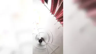 Chubby Desi XXX bitch getting her fat pussy fingered on live cam