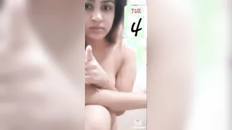 Bangladeshi babe with nice XXX ass poses all naked for Desi webcam