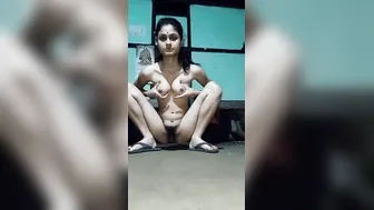 Slim village virgin strips to show her XXX pussy for Desi video