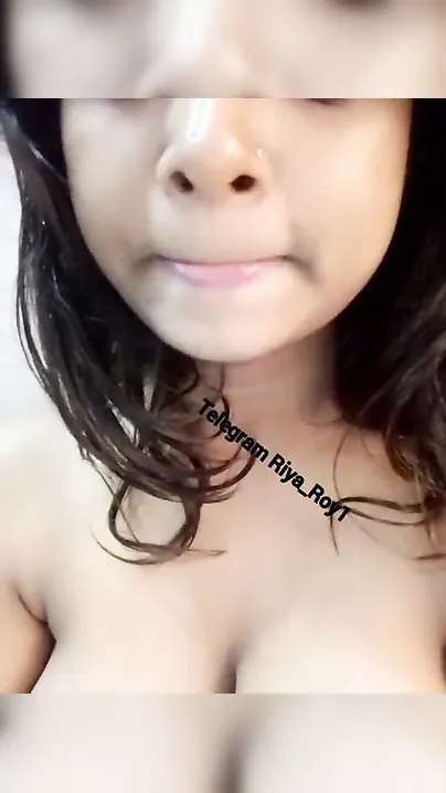 Sexy Desi girl with huge XXX melons reveals her pussy for webcam