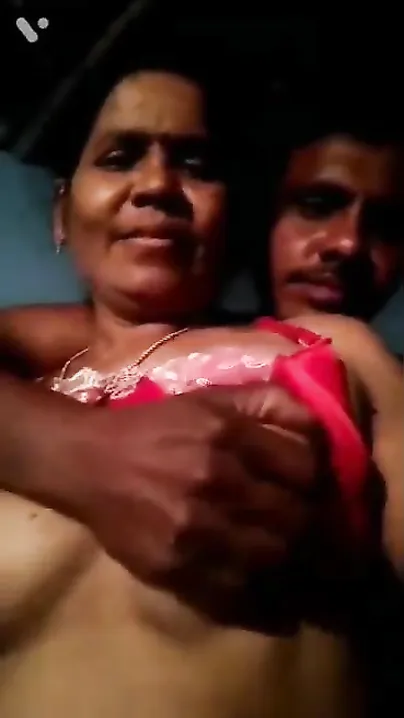 Desi stud enjoys having XXX sex with mature auntie in homemade porn