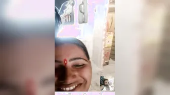 Whatsup XXX video call of Desi wench demonstrating her hairy pussy
