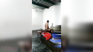 Smart Bhabhi captures XXX hookup with the Desi blackmailer in bed