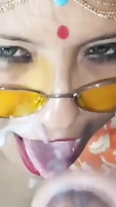 Desi wife does XXX porn with cameraman who covers her face with sperm