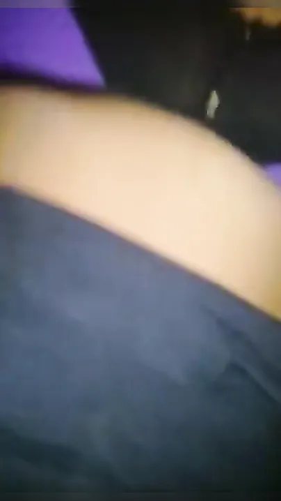 Married Desi Bhabhi tempts her XXX lover into a quickie on camera