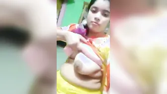 Desi village wife is in mood for XXX striptease at home in MMS video