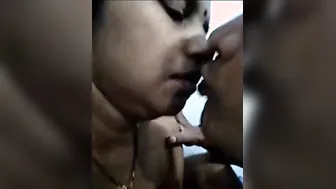 Desi MILF with big XXX tits is fingered by cameraman leaking the video