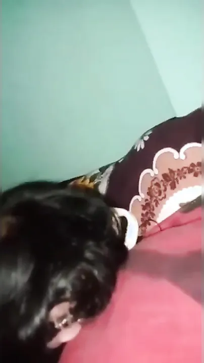 Desi MMS video of wife making XXX things with her husband's prick