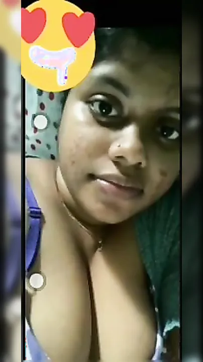 Sultry Desi babe teases with her perky XXX tits and juicy pussy