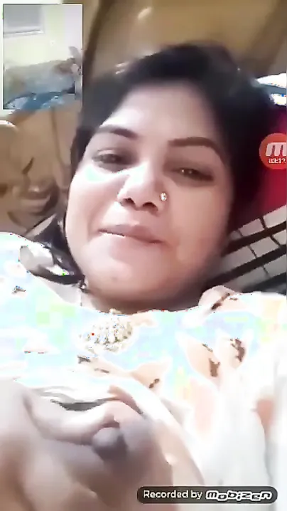 Lecherous Bangladeshi wife reveals her Desi XXX tits on video call