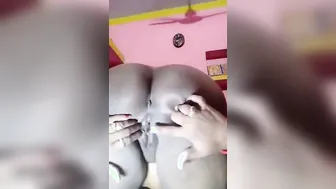 Unsatisfied Desi XXX housewife showing her pink pussy hole on cam