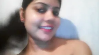Hot Desi wife amateur XXX video where she exposes tits and masturbates