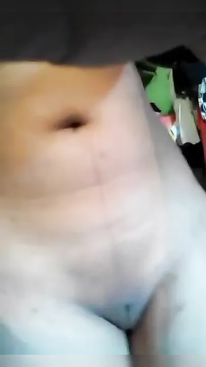 XXX video of Desi chick's twat being fingered close-up becomes MMS