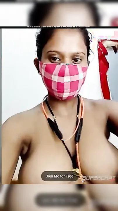 Masked Desi XXX woman shows her natural big boobs on selfie cam