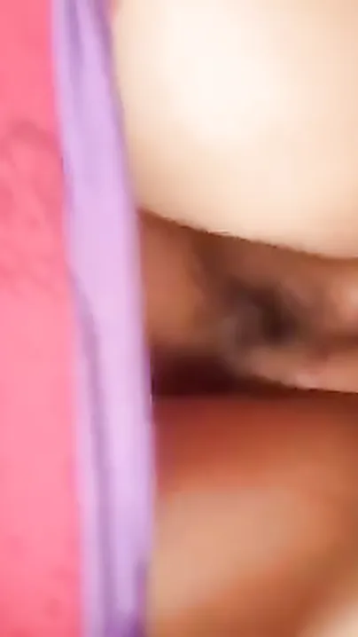 Girl's pussy becomes wet and wants Desi man's XXX tool in MMS clip