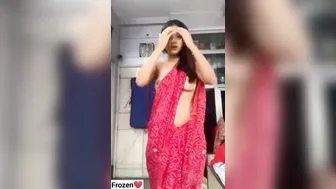 Desi stimulates vagina with her own nimble fingers in XXX home tape