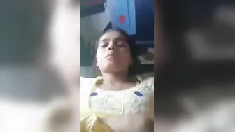 Amateur Desi actress tastes cock with her pussy in the XXX video