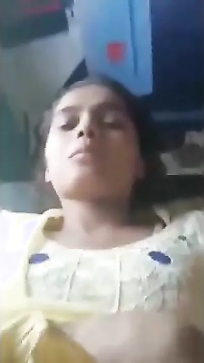 Amateur Desi actress tastes cock with her pussy in the XXX video