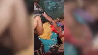 Desi whore in sari tempts boy into a XXX act of procreating on camera