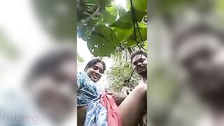 Outdoor XXX sex of Dehati neighbor wife and her undercover Desi lover