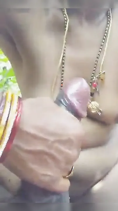 Desi girl is captured on camera with boyfriend's XXX tool in her mouth
