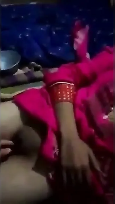 Desi girl and younger sister want XXX amusement filmed on camera