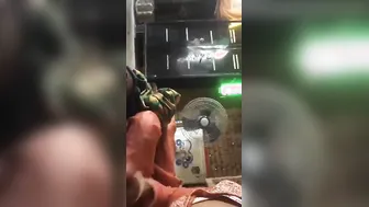 Kinky video of sexy Desi slut giving a XXX blowjob to the guy close-up