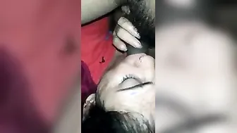 Desi wife impresses guy with XXX blowjob skills captured on camera