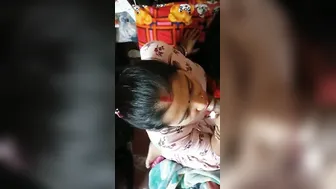 Boyfriend enjoys a XXX blowjob by the Desi housewife in close-up video