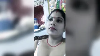 Naked Dehati Desi MILF in extraordinary poses in this XXX home video