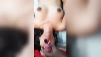 Video of Desi babe with naked boobs who receives XXX facial cumshot