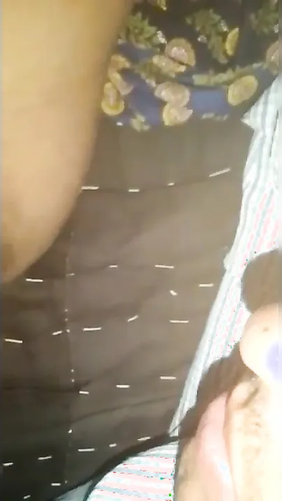 Indian tight XXX pussy belongs to Desi man who gives cunnilingus