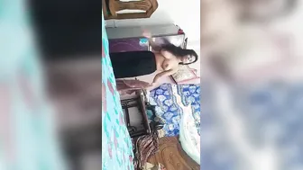 Bangladeshi Desi woman has pussy fucked by her own fingers in XXX video