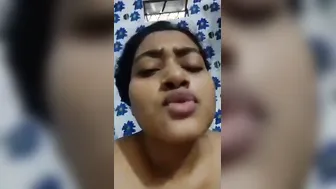 Horny Desi XXX girl masturbating and squirting in the bathroom MMS