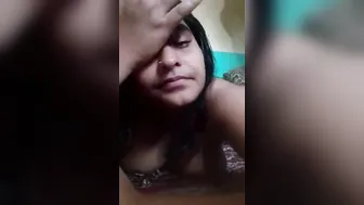 Desi XXX chick showing her naked hairless pussy and perfect tits