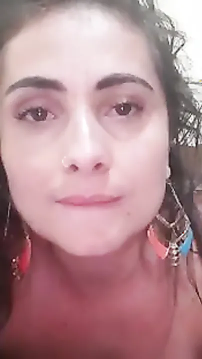 Super hot Desi XXX slut plays with her pussy and sucks her boyfriend’s cock MMS