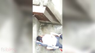 Nude Indian XXX girl gets hard fucked on a rooftop on cam MMS