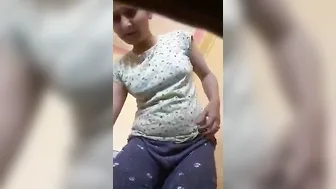 Nasty Desi XXX girl makes nude video for her boyfriend during the period