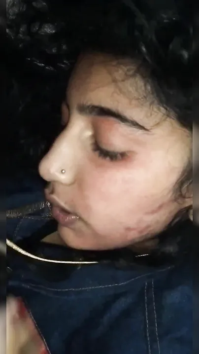 Sexy working Desi XXX girl sucking dick of her boyfriend MMS
